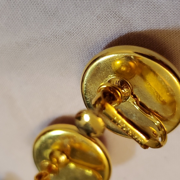 Miriam Haskell Signed Vintage Earrings - Picture 6 of 10